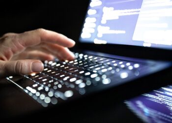 Гігант волоконно-оптичного інтернету розслідує витік даних, що торкнувся 1 млн користувачів